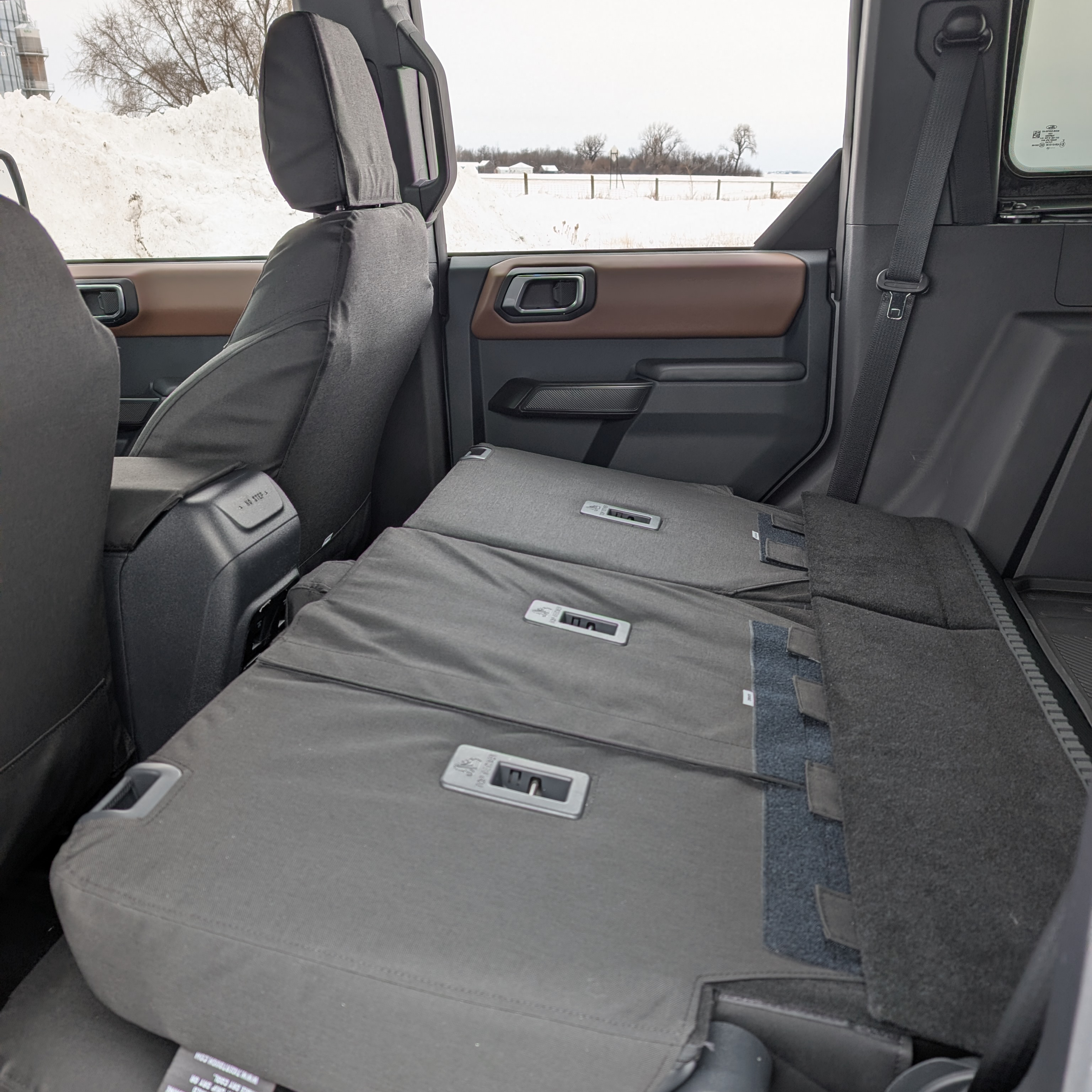 4-Door Ford Bronco Rear Seat Covers (W0555079)