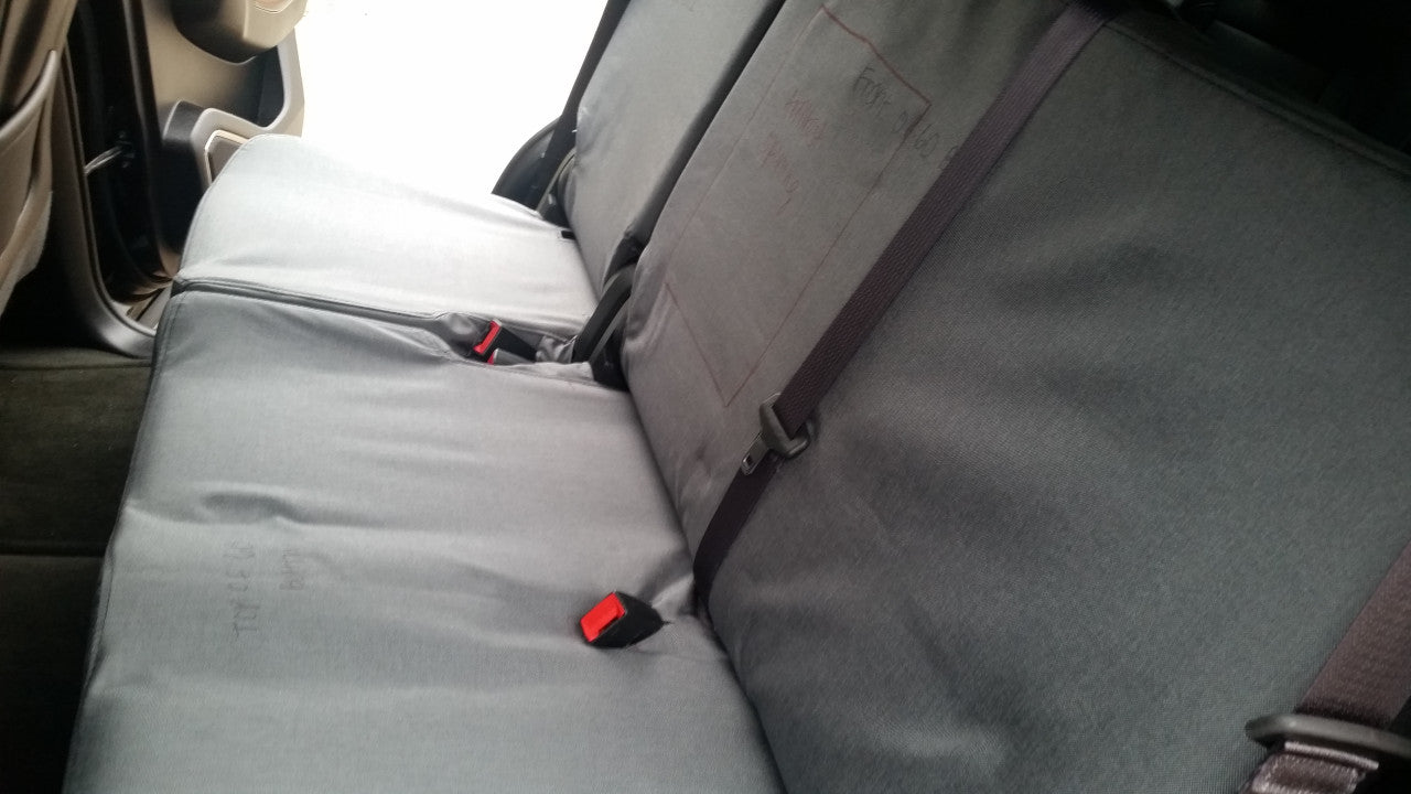 2nd Row 40/20/40 Seat Covers for Ford Expeditions (W0553000)