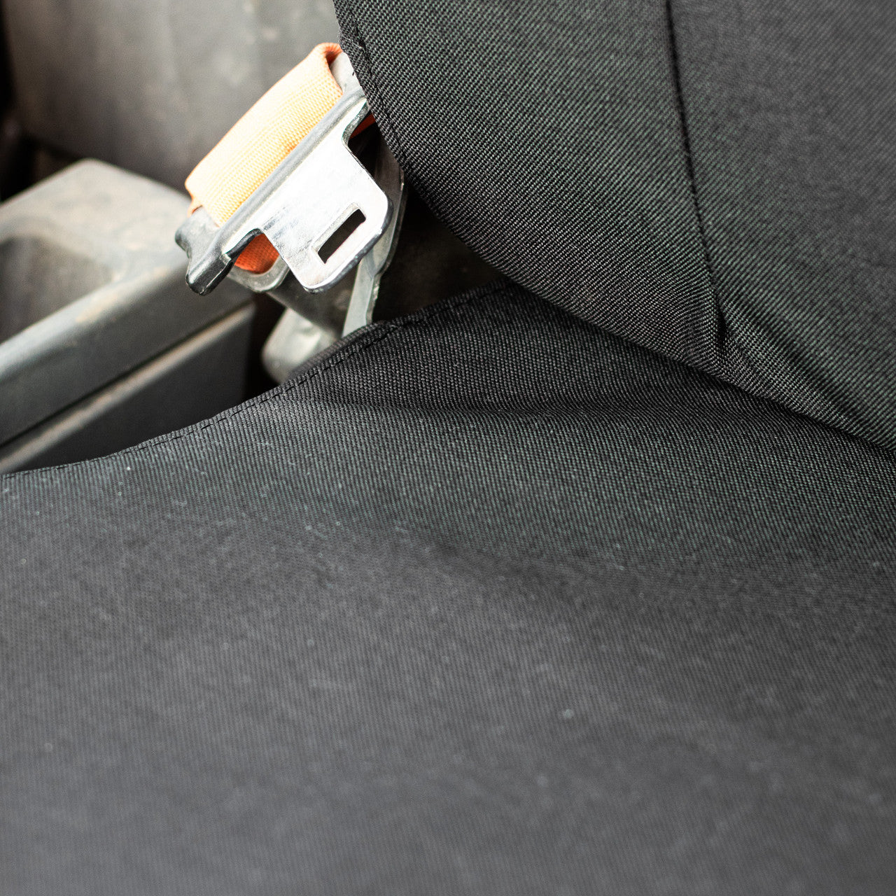 Seat cover is built from ultra durable 1000 denier Cordura