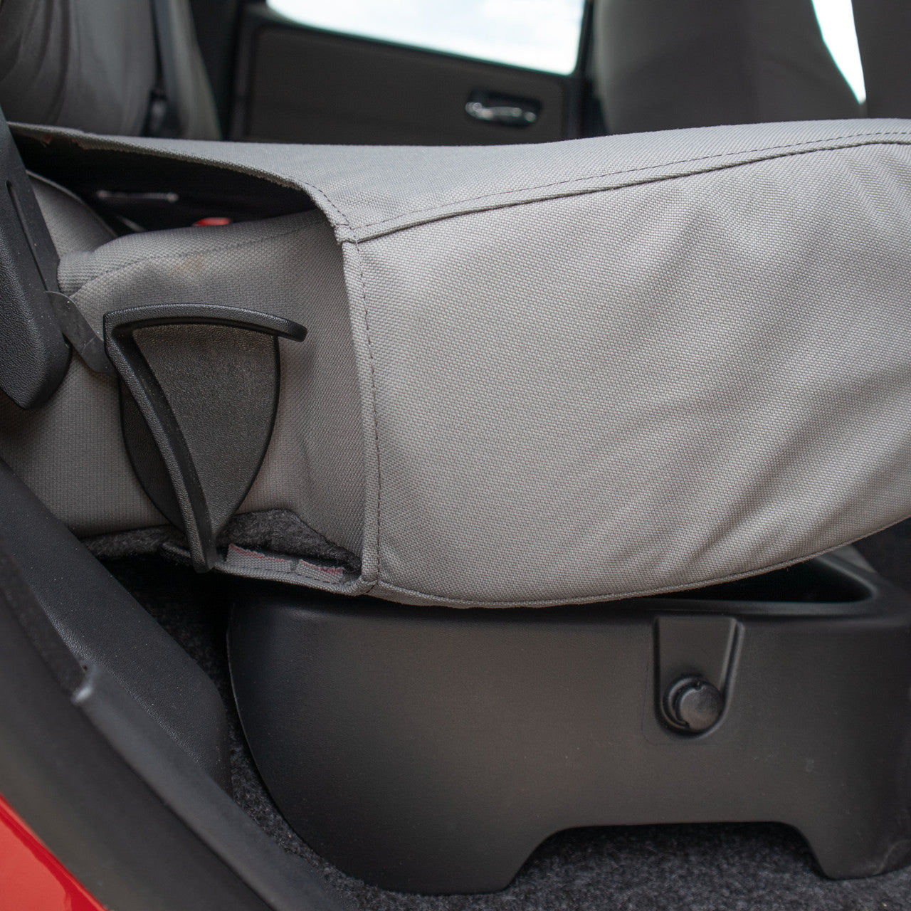Nissan Frontier Waterproof Heavy Duty Seat Covers Rear Seat Folding Armrest